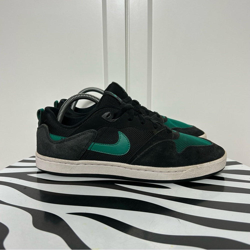 Nike sb alley oop teal green black